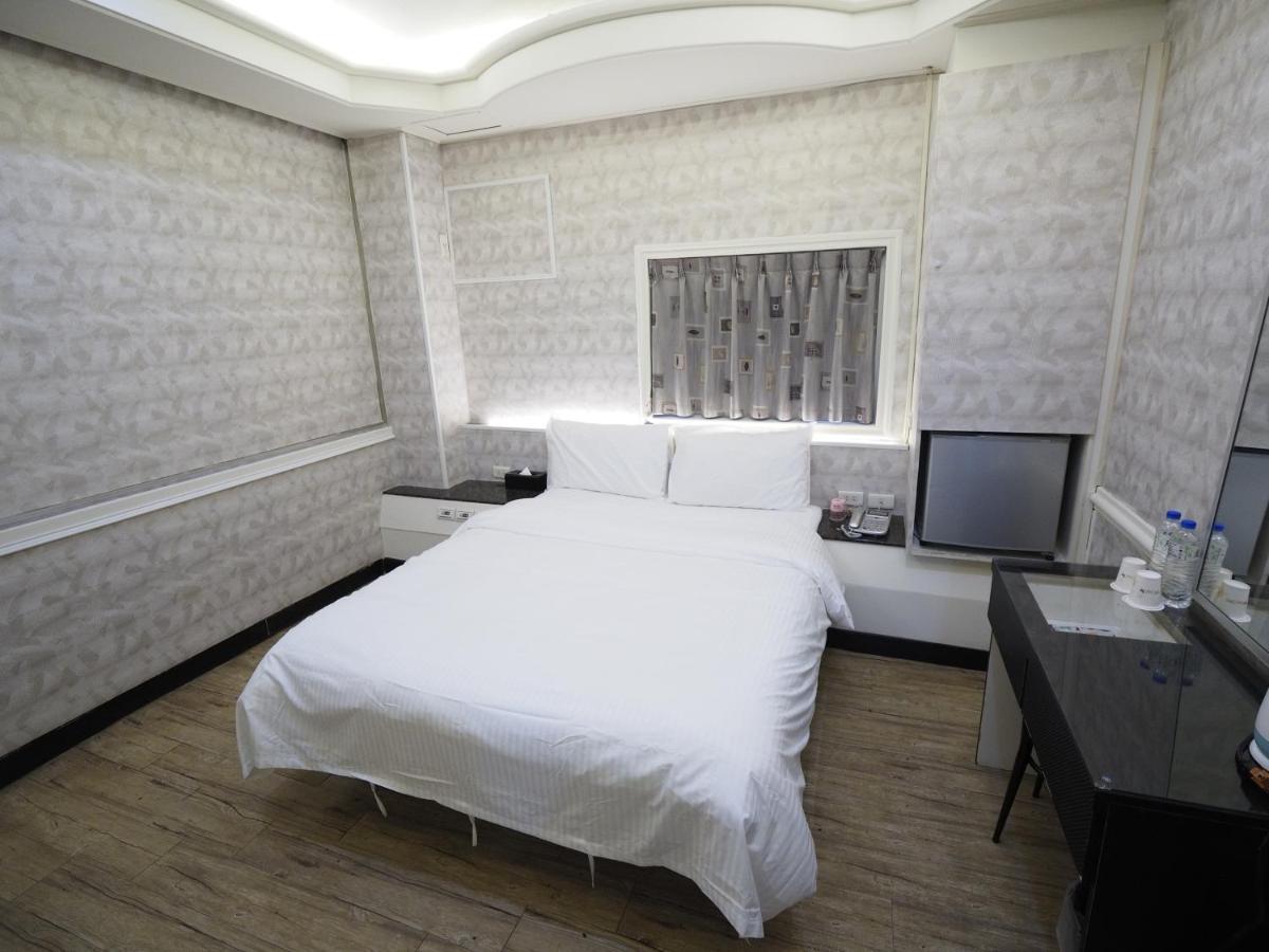 合悅都會商旅 Heyue HOTEL Hsinchu Extérieur photo
