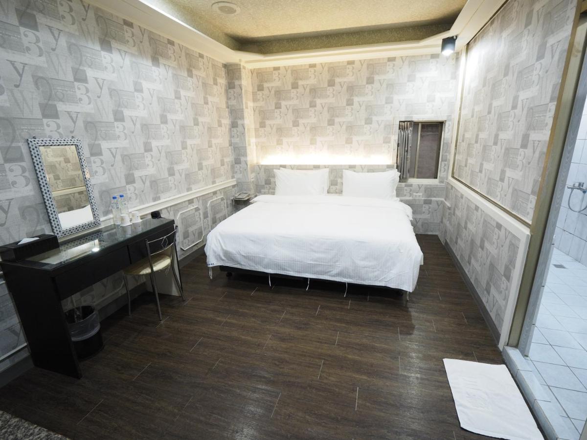 合悅都會商旅 Heyue HOTEL Hsinchu Extérieur photo