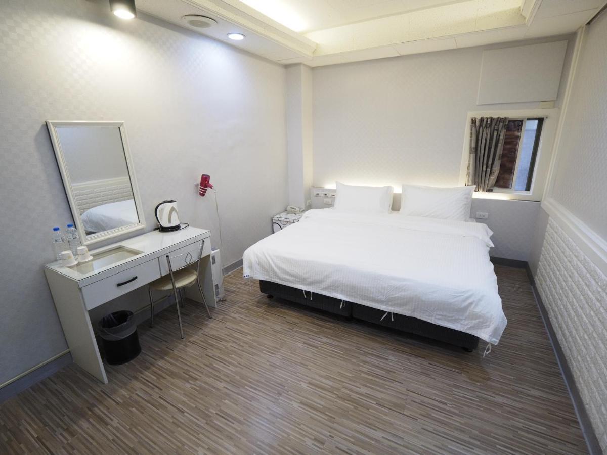 合悅都會商旅 Heyue HOTEL Hsinchu Extérieur photo
